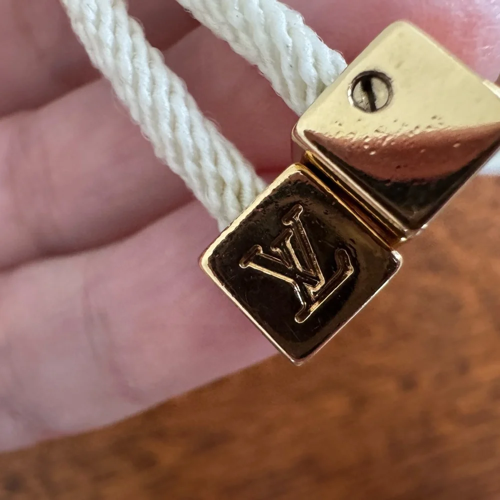 Louis Vuitton Epi Plage Lagoon Bay Tote with COA and LV Dust Bag - EUC - Picture 5 of 15